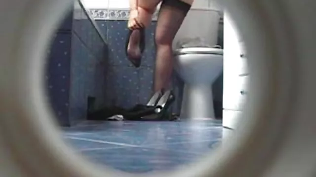 Dungeon Corp-Sadie Pop-奴隶Sadie Pop2。 B部分 女同性恋束缚漫画