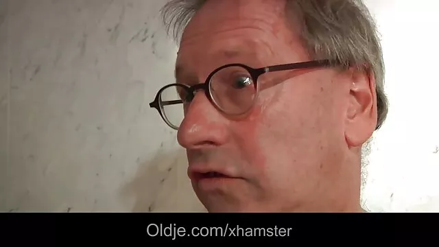 铁杆性2. 触手色情漫画 B部分