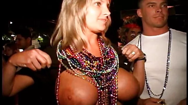 第一个棕色Groupen 家庭色情漫画