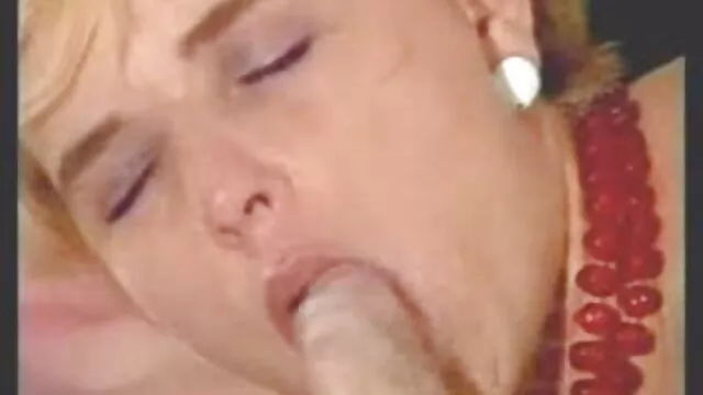 24，晚上67。 色情漫画口香糖 部分束缚敲打棒