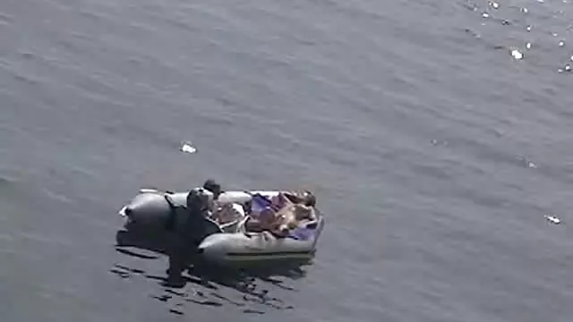 Xemale是一只巨大的公鸡！ 色情漫画迪斯尼